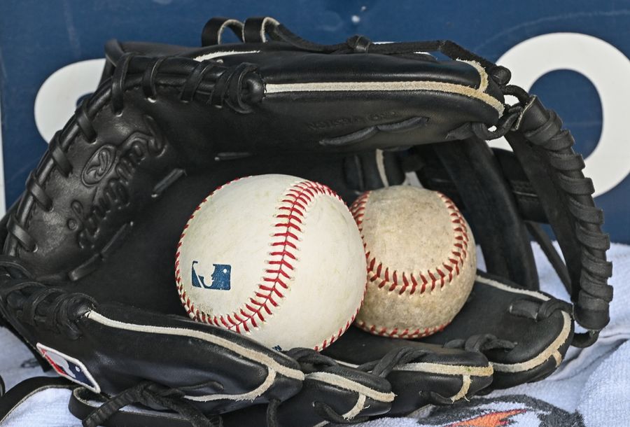 MLB: Los Angeles Dodgers at Kansas City Royals