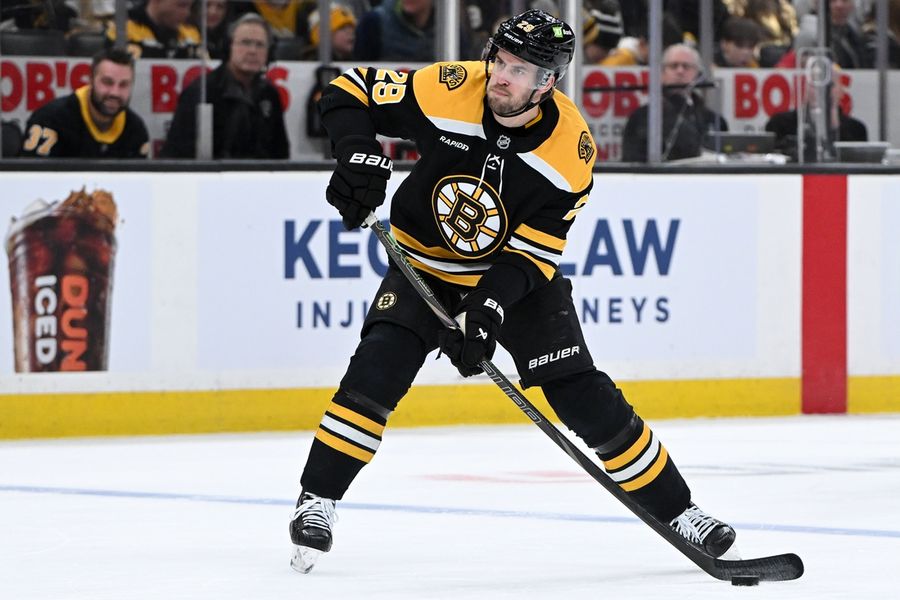 NHL: Colorado Avalanche at Boston Bruins