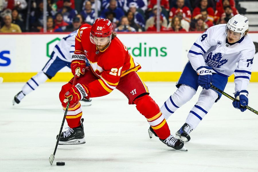 NHL: Toronto Maple Leafs at Calgary Flames
