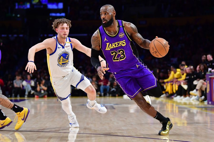 NBA: Golden State Warriors at Los Angeles Lakers