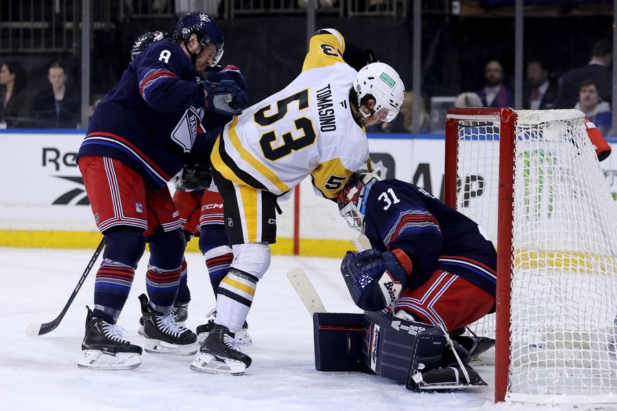 NHL: Pittsburgh Penguins at New York Rangers