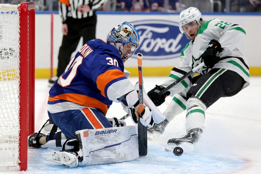 NHL: Dallas Stars at New York Islanders