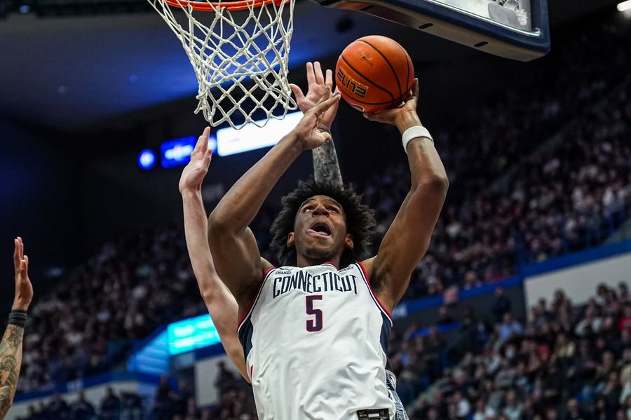 NCAA Basketball: Georgetown at Connecticut