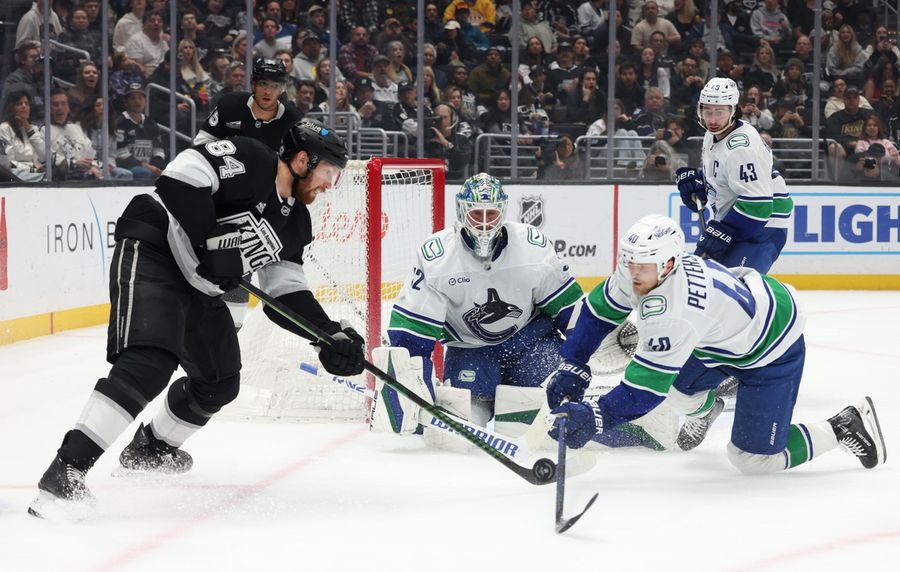 NHL: Vancouver Canucks at Los Angeles Kings