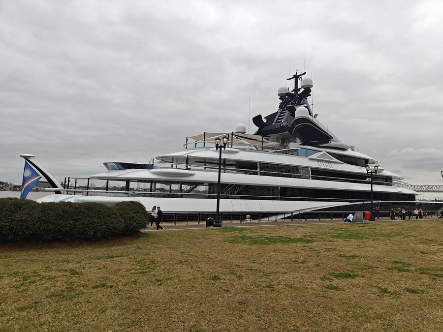 Jaguars Owner Shad Khan's $360M Superyacht