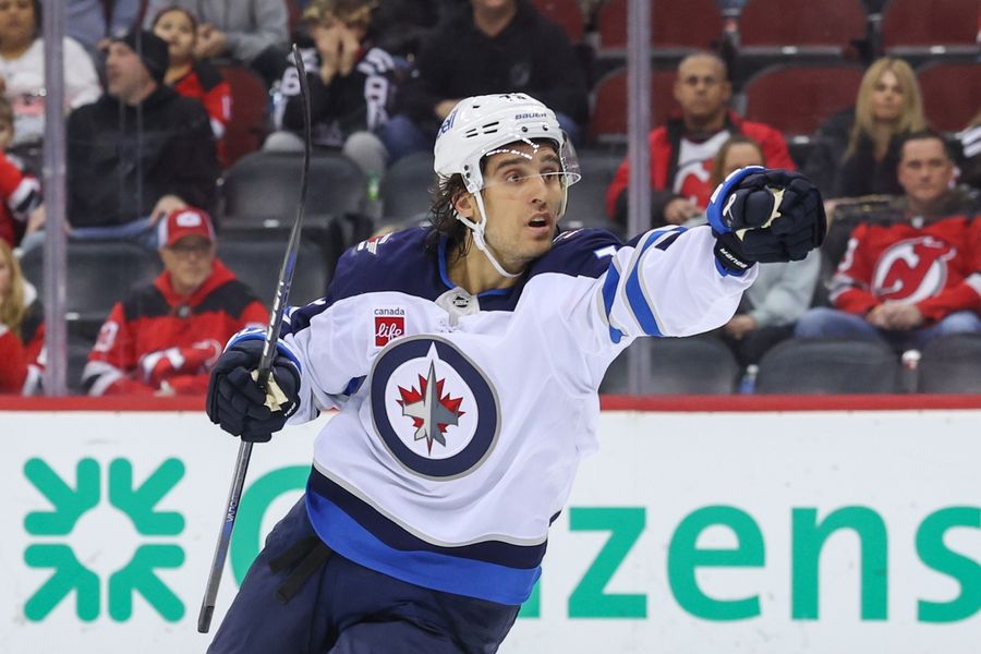 NHL: Winnipeg Jets at New Jersey Devils
