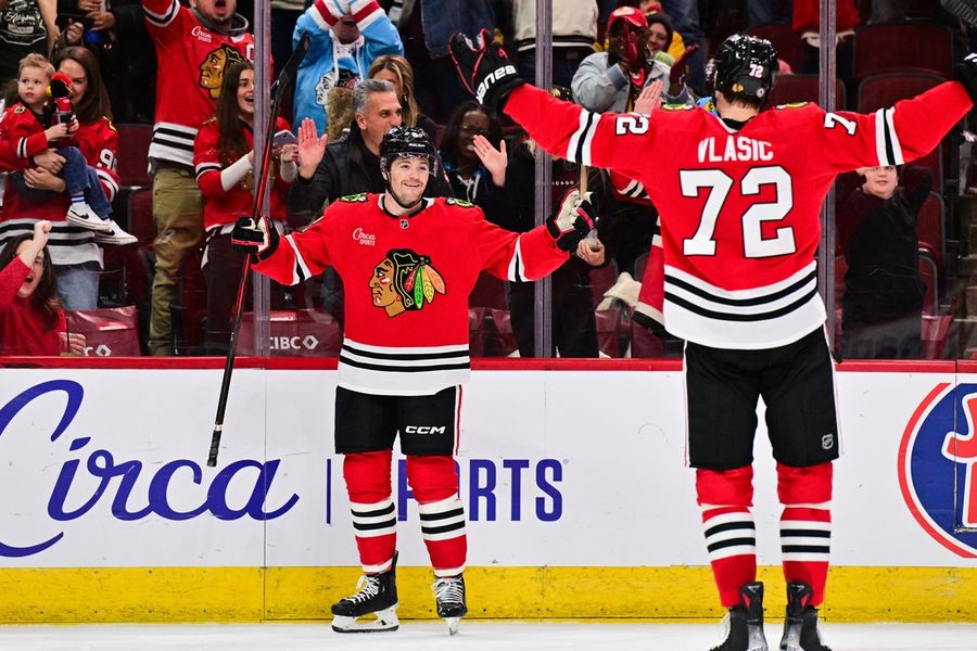NHL: Nashville Predators at Chicago Blackhawks