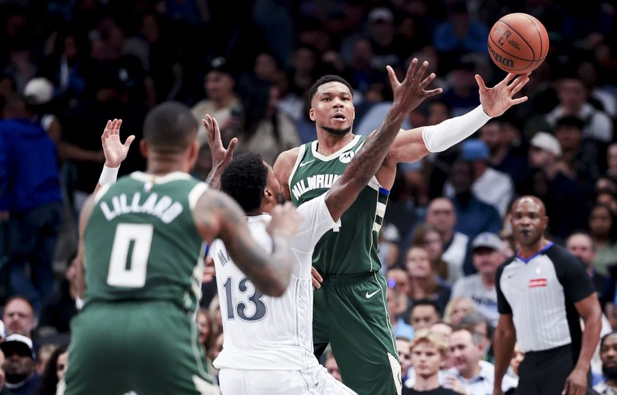 NBA: Milwaukee Bucks at Dallas Mavericks