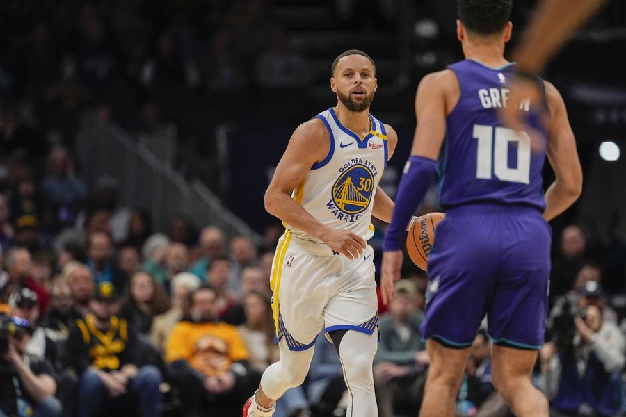 NBA: Golden State Warriors at Charlotte Hornets