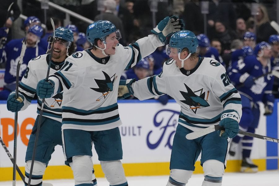 NHL: San Jose Sharks at Toronto Maple Leafs