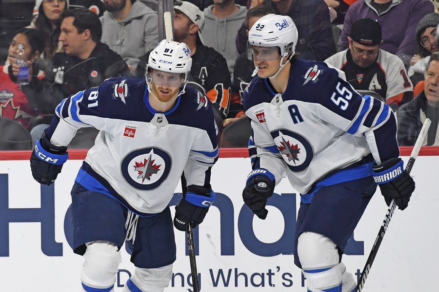 NHL: Winnipeg Jets at Philadelphia Flyers