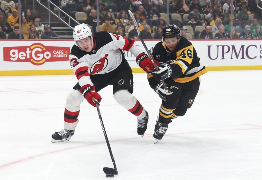 NHL: New Jersey Devils at Pittsburgh Penguins
