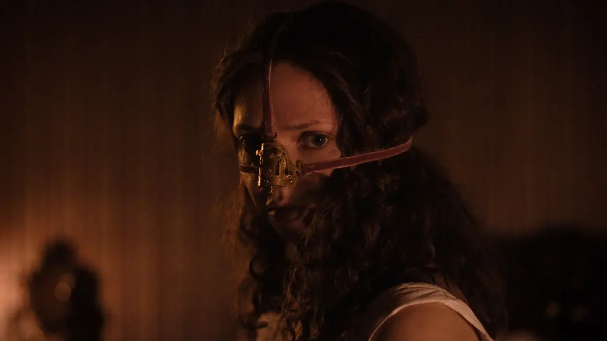 Lea Myren plays Elvira, aka The Ugly Stepsister.