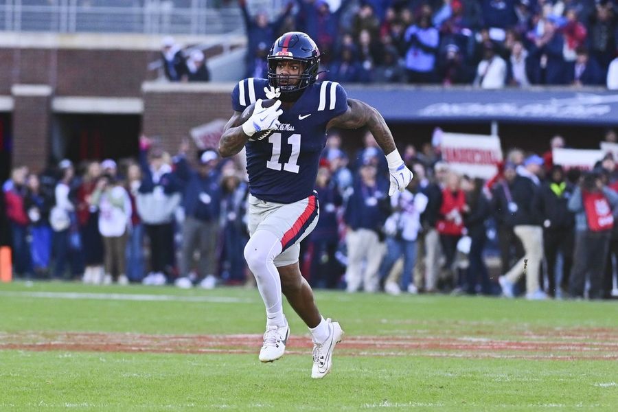 NCAA Football: Mississippi State at Mississippi