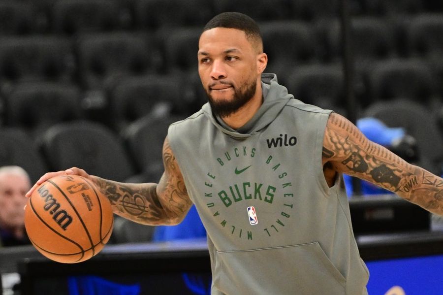 NBA: Oklahoma City Thunder at Milwaukee Bucks