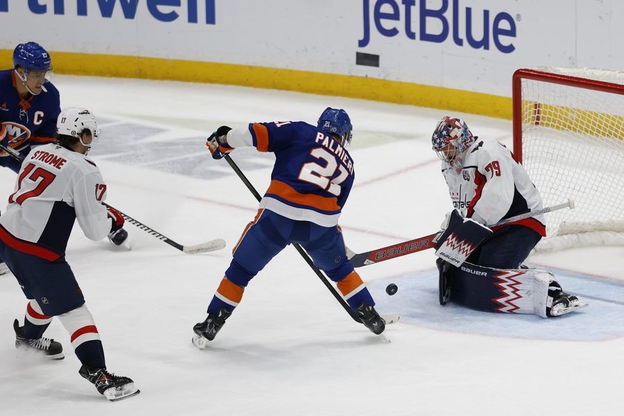 NHL: Washington Capitals at New York Islanders