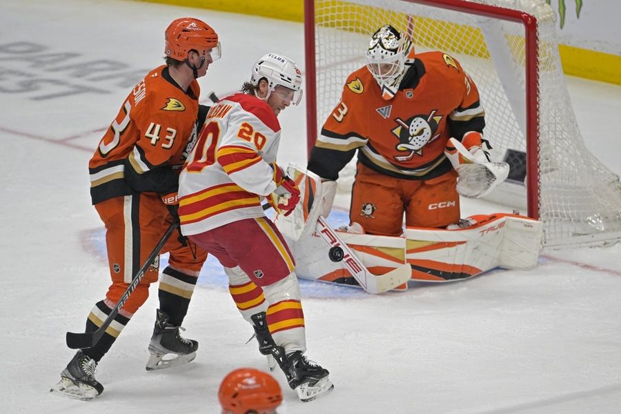 NHL: Calgary Flames at Anaheim Ducks