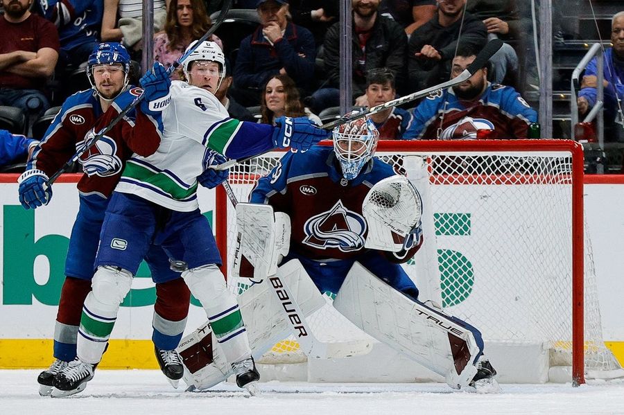 NHL: Vancouver Canucks at Colorado Avalanche