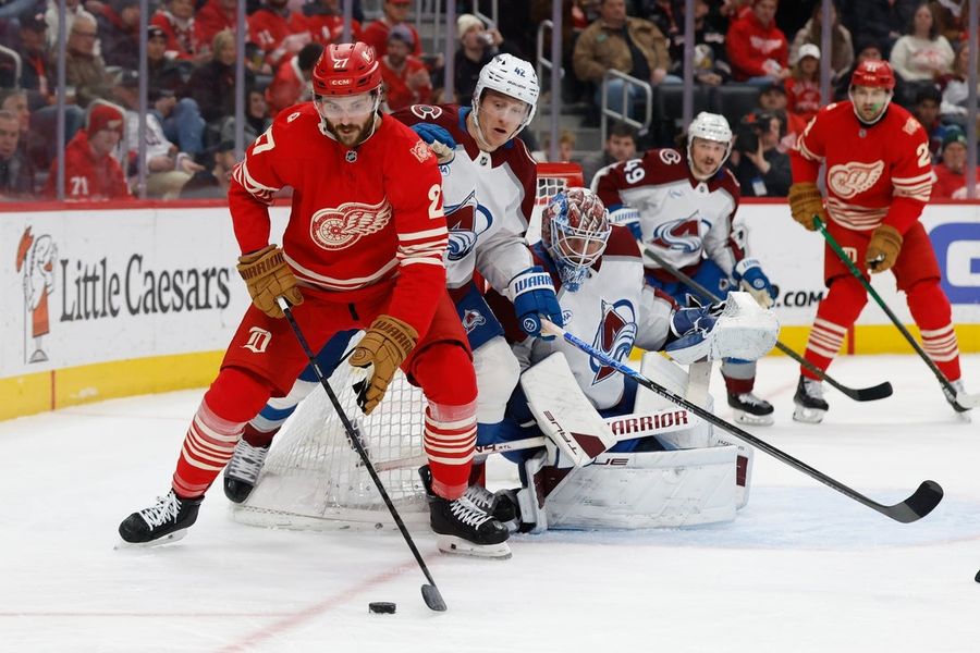 NHL: Colorado Avalanche at Detroit Red Wings