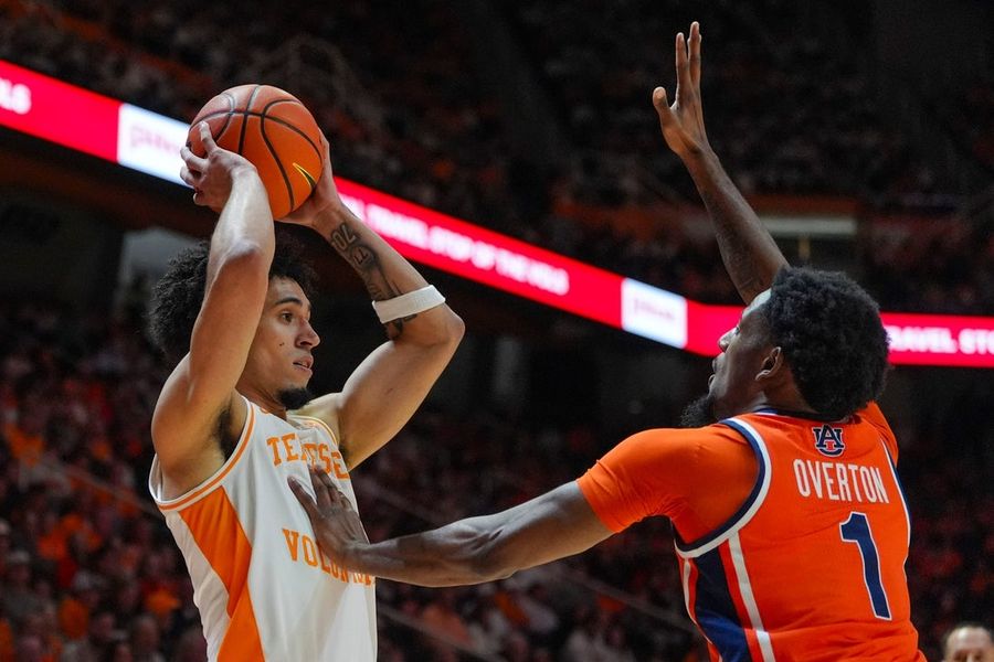 Syndication: The Knoxville News-Sentinel