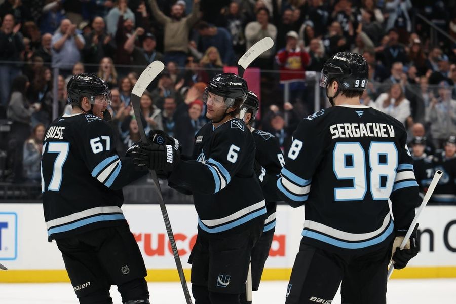 NHL: Vancouver Canucks at Utah Mammoth