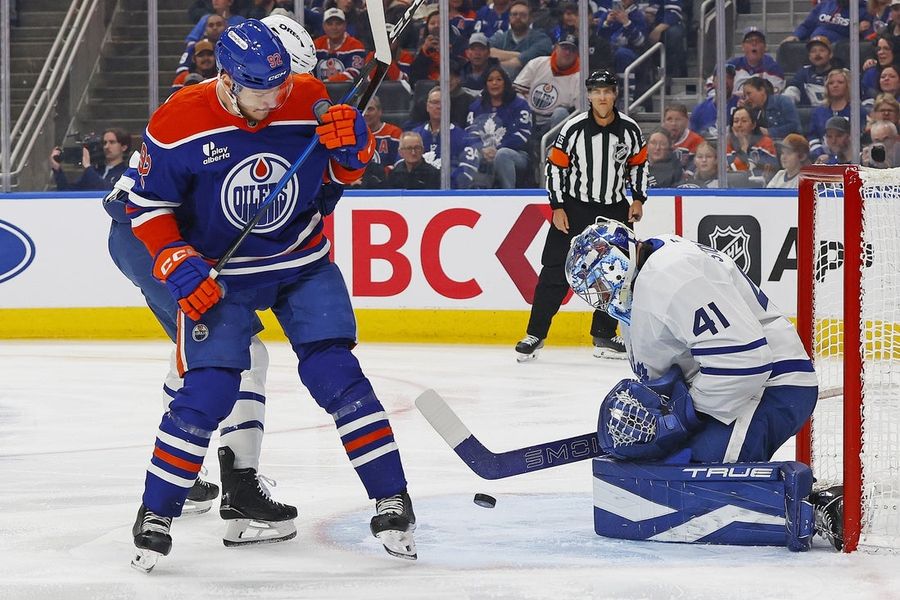 NHL: Toronto Maple Leafs at Edmonton Oilers