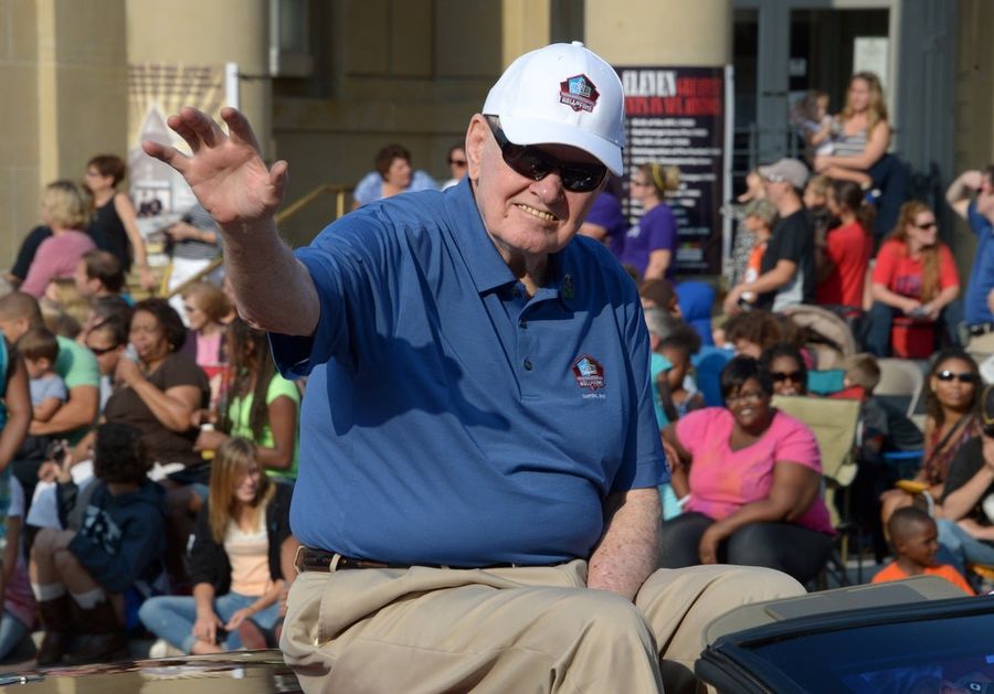 NFL: Hall of Fame-TimkenSteel Grand Parade on Cleveland Avenue